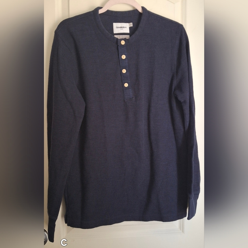 Goodfellow & co. Long sleeve waffle thermal half button henleyshirt mens size m